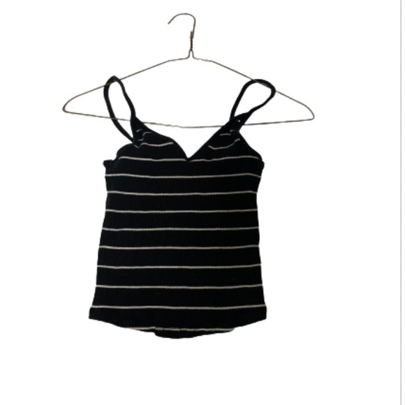 Size small crop tops (PAIR) - Picture 3 of 3